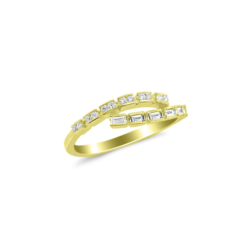 Yellow Gold and Diamond Twist Ring