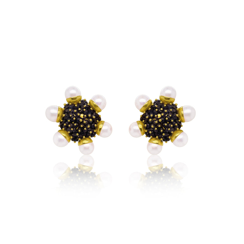 Yellow Gold and Pearl Sapphire Earrings
