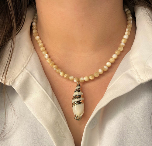 Mother of Pearl Bead Necklace with Shell