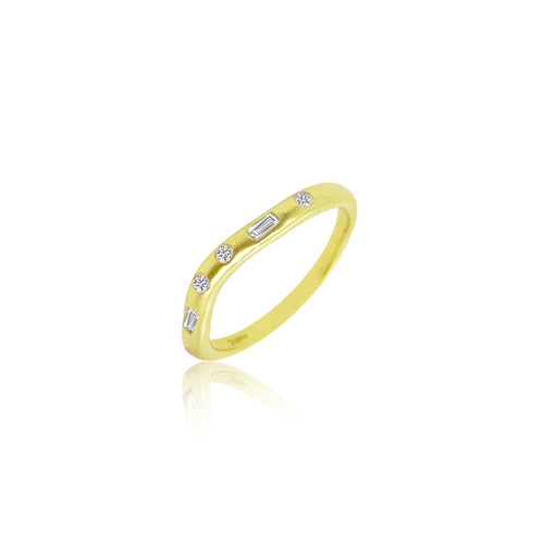 Curved Brushed Gold Diamond Ring